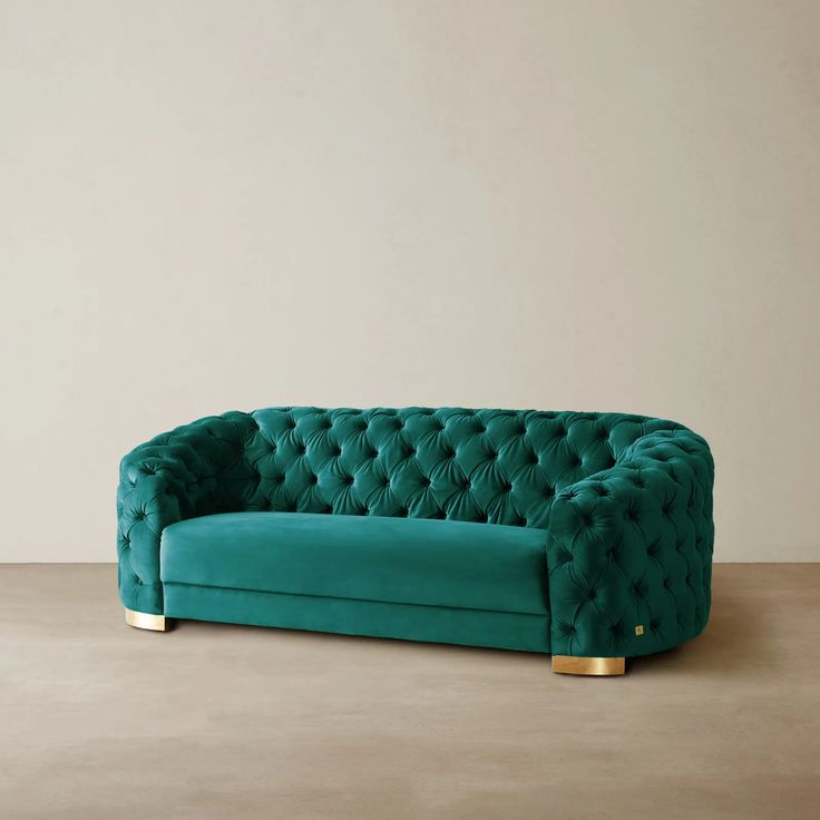 Tips Membersihkan Sofa Beludru Tanpa Merusak Seratnya

